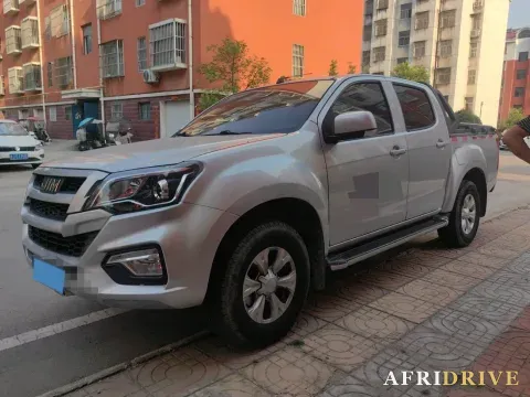 2020 Isuzu RE-MAX Jim