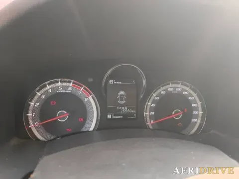 2022 Isuzu RE-MAX Jim 6