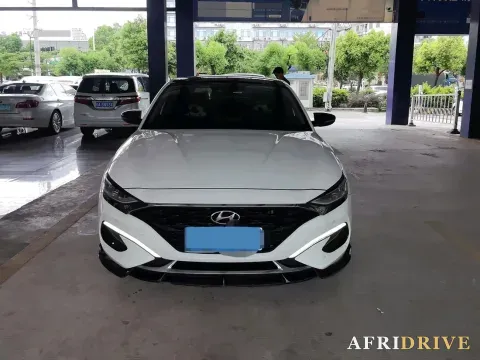 2021 Hyundai La Festa 2