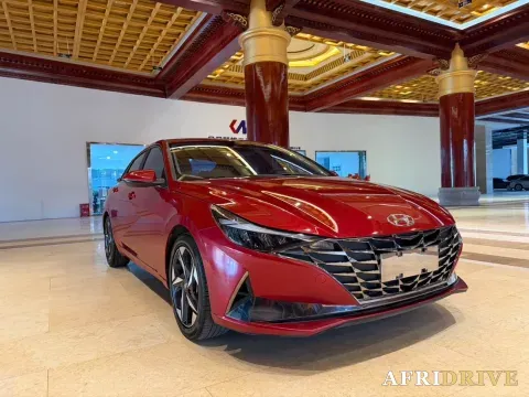 2022 Hyundai Elantra 3