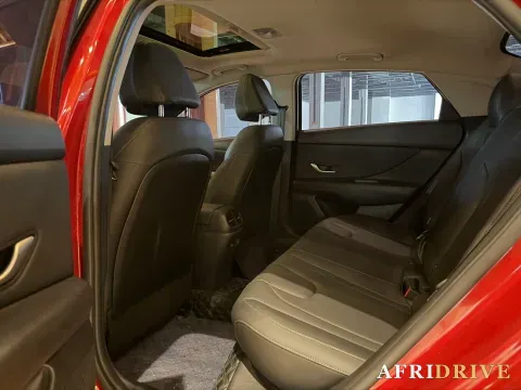 2022 Hyundai Elantra 7