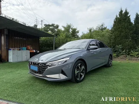 2022 Hyundai Elantra