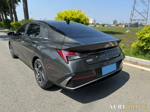 2023 Hyundai Elantra 6