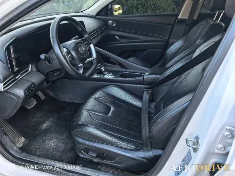2022 Hyundai Elantra 7