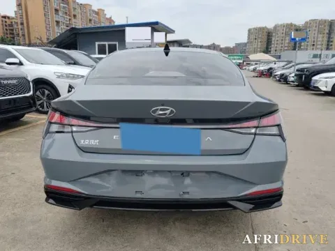 2021 Hyundai Elantra 5