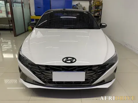 2023 Hyundai Elantra 2
