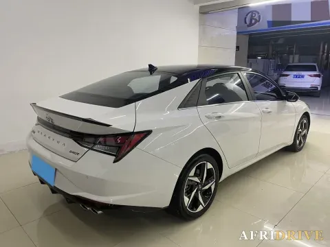 2023 Hyundai Elantra 6