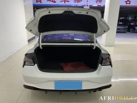 2023 Hyundai Elantra 7
