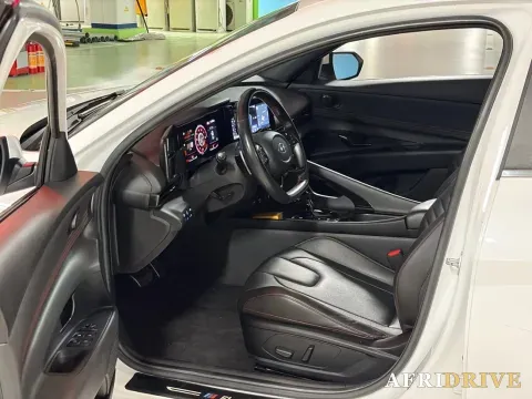 2021 Hyundai Elantra 7