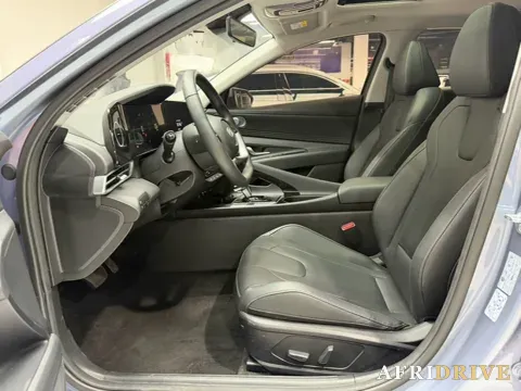 2023 Hyundai Elantra 7