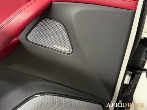 2022 Maserati Levante 6