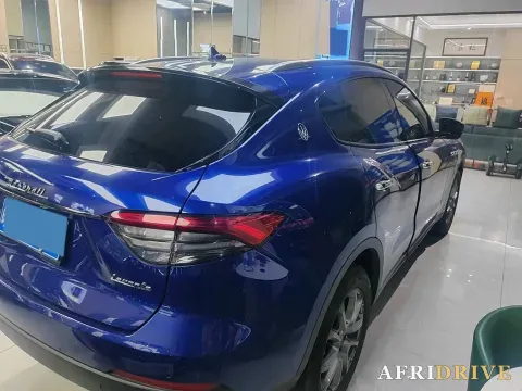 2021 Maserati Levante 5