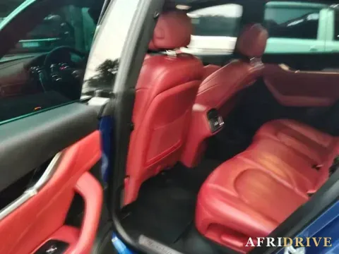 2021 Maserati Levante 5