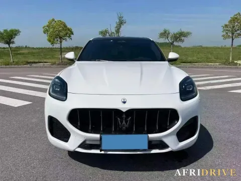 2022 Maserati Levante 2