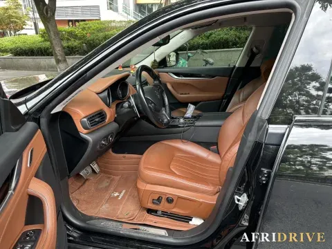 2019 Maserati Levante 5