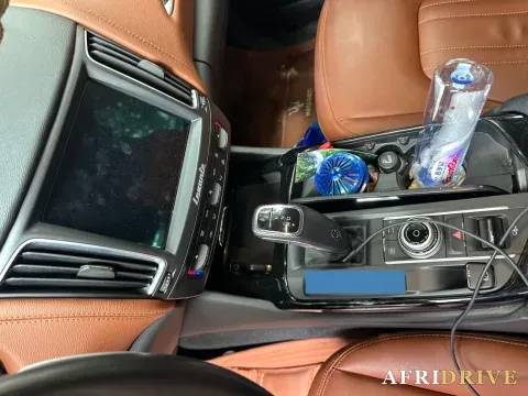 2019 Maserati Levante 6