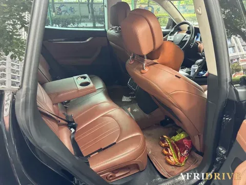 2019 Maserati Levante 8