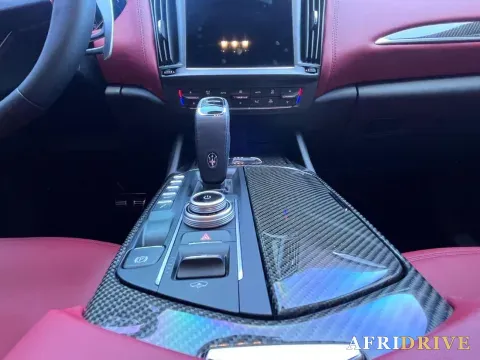 2021 Maserati Levante 5
