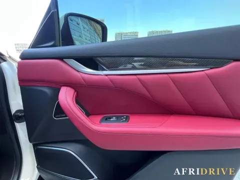 2021 Maserati Levante 6