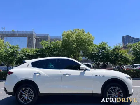 2021 Maserati Levante 7