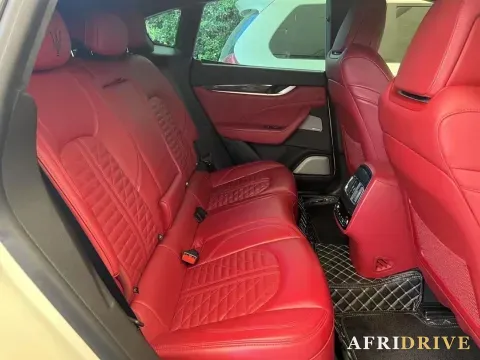 2019 Maserati Levante 5