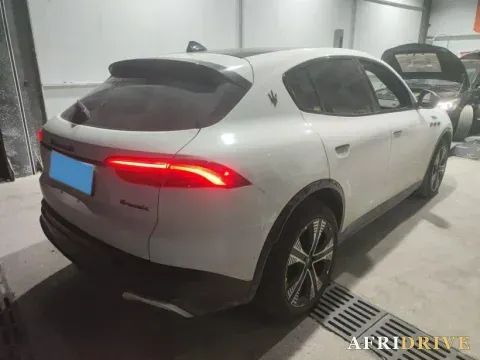 2025 Maserati Grecale 4