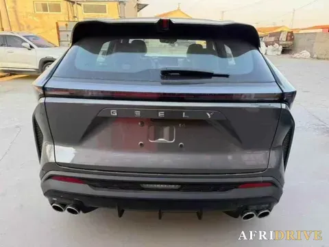 2026 Geely Azkarra 4