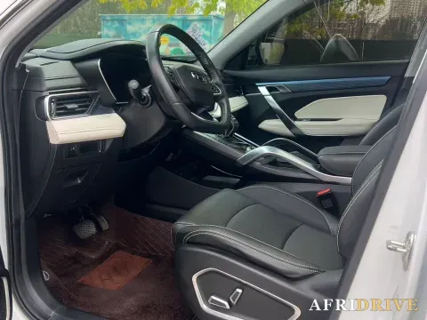 2022 Geely Azkarra 4