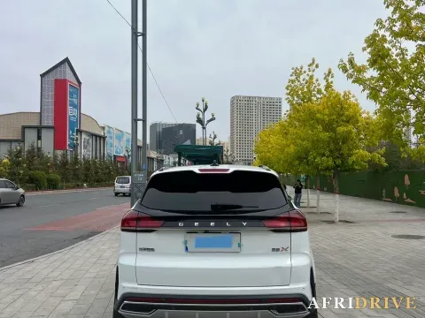 2022 Geely Azkarra 8