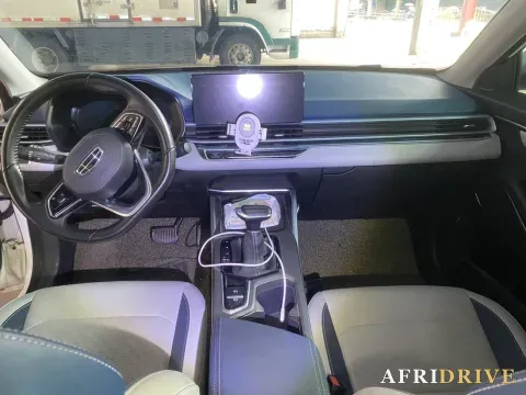2022 Geely Emgrand 5