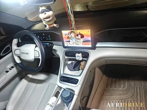 2025 Geely Galaxy XingYuan 6