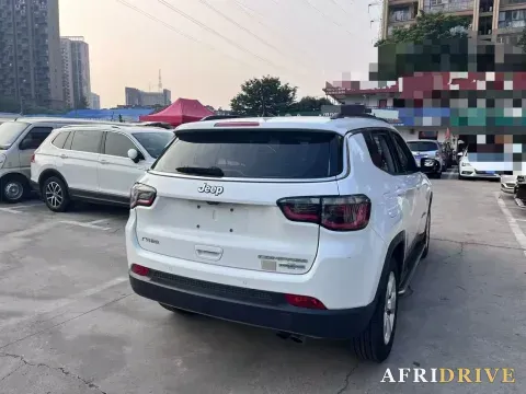 2019 Jeep Compass 4