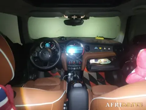 2022 MINI MINI 4