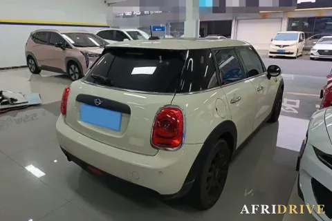 2019 MINI MINI 2