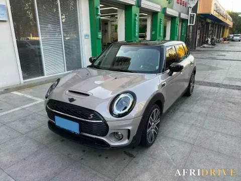 2023 MINI CLUBMAN