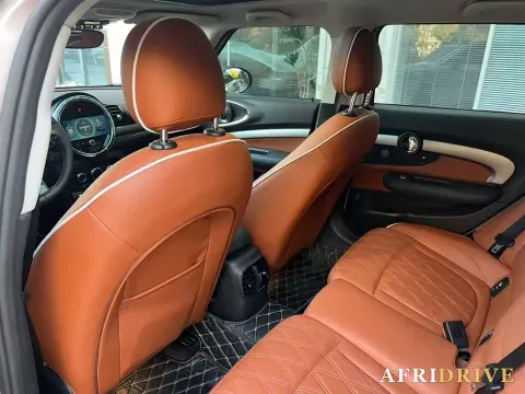 2023 MINI CLUBMAN 5