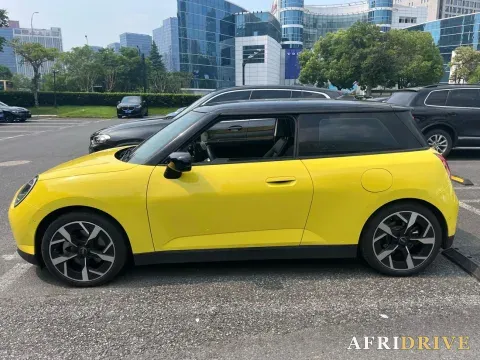 2024 MINI COOPER 2