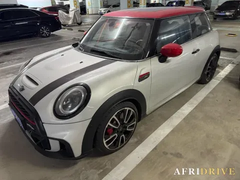 2022 MINI JCW