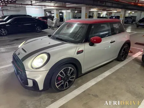 2022 MINI JCW 3