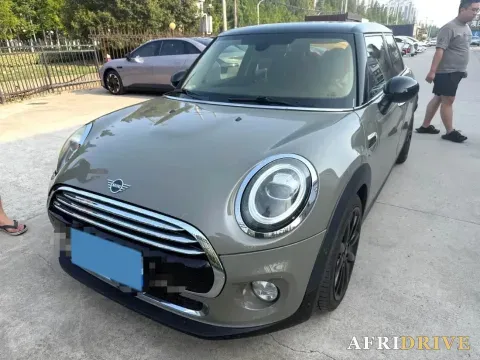 2018 MINI MINI