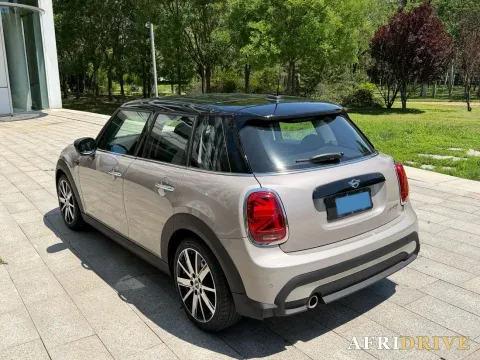 2023 MINI MINI 5
