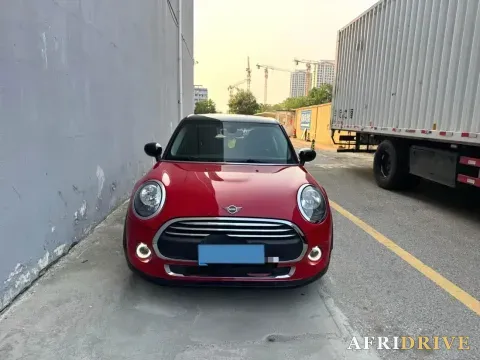 2019 MINI MINI 2