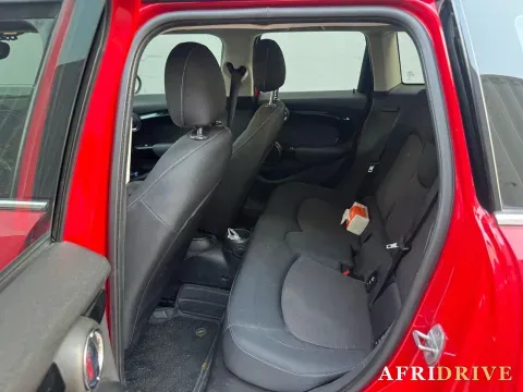 2019 MINI MINI 5