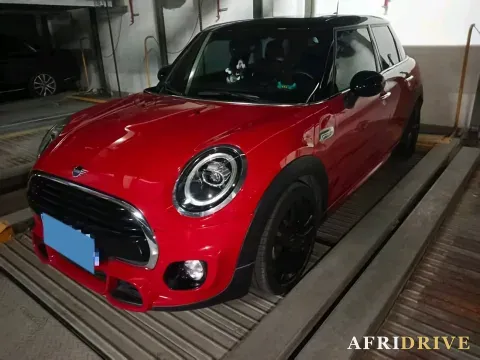 2018 MINI MINI