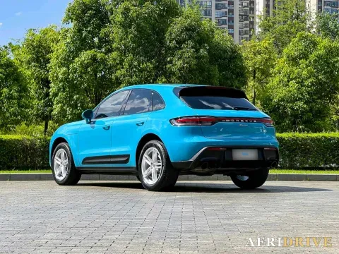 2022 Porsche Macan 4