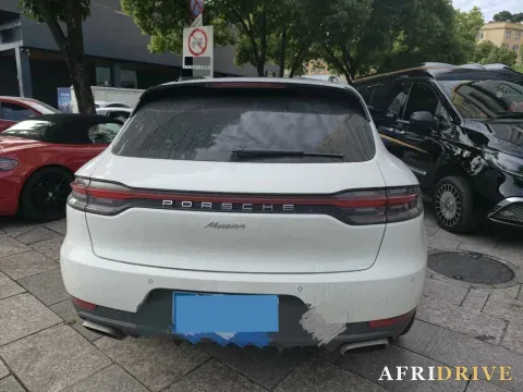 2020 Porsche Macan 3