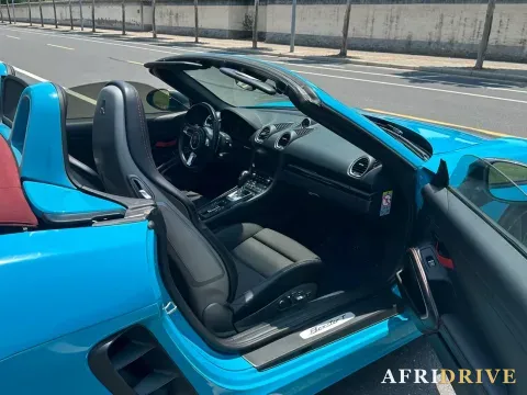 2019 Porsche 718 8
