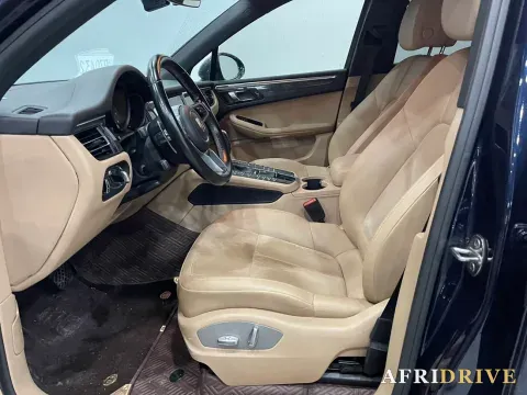 2018 Porsche Macan 4
