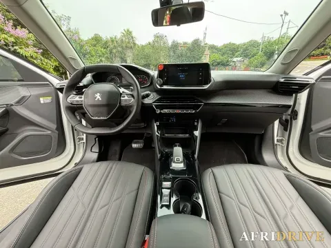 2022 Peugeot 2008 5