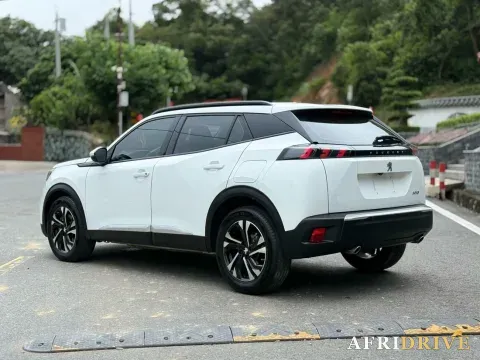 2022 Peugeot 2008 7